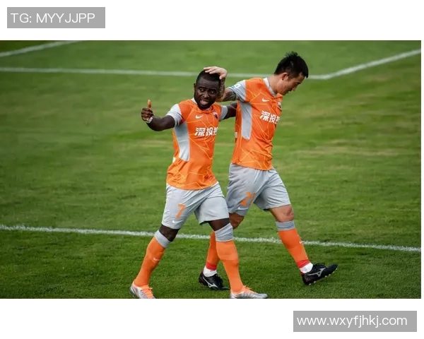 成都足球队实力引发热议球迷对球队表现的不同看法与争论 成都足球队实力引发热议球迷对球队表现的不同看法与争论